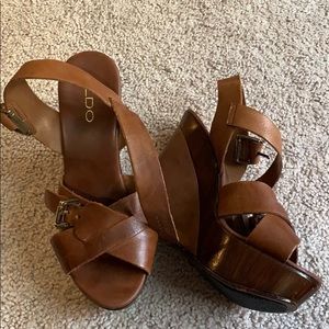 Aldo Wedges